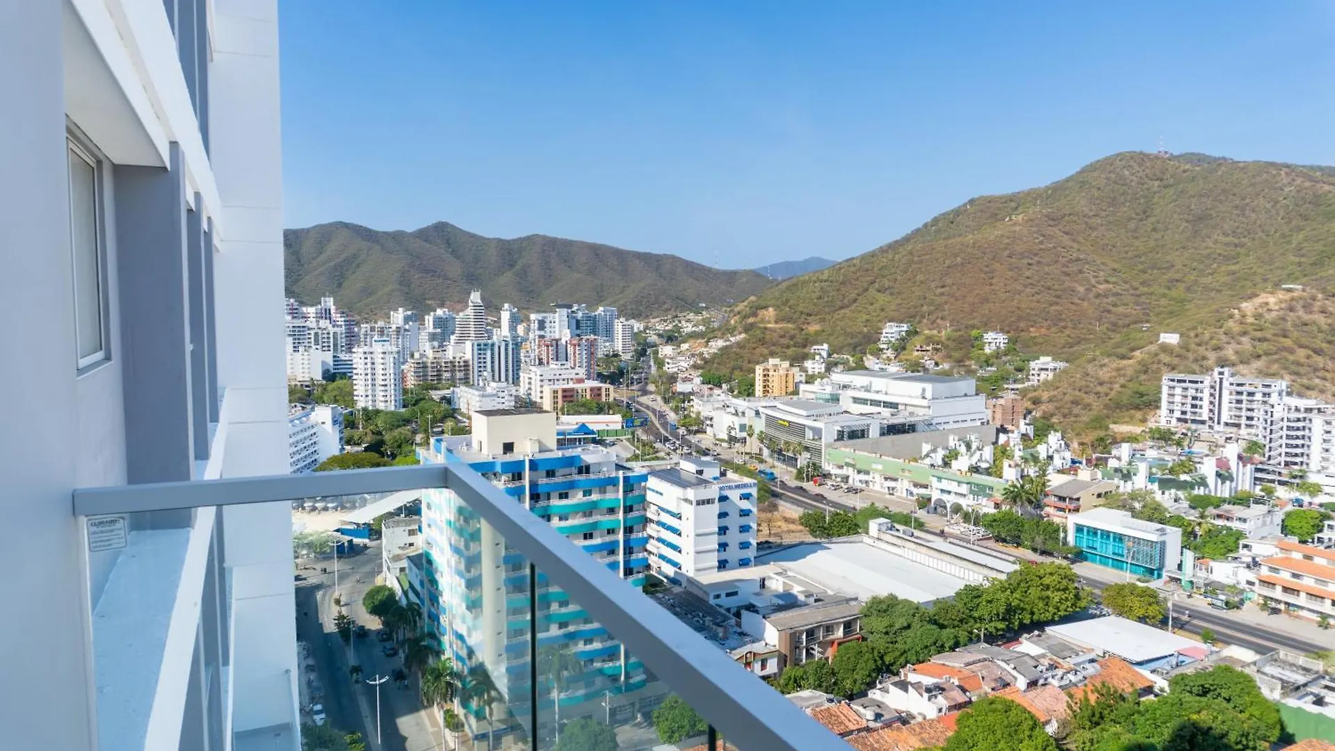 Apartamentos Ambar Roca Rodadero - Ar Rentals Santa Marta  Colombia